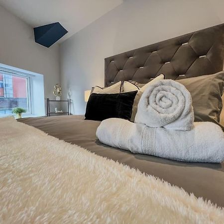 Orange Rentals-High Spec, Midnight Suite, Sleeps 4-Pets Welcome! Liverpool Exterior photo