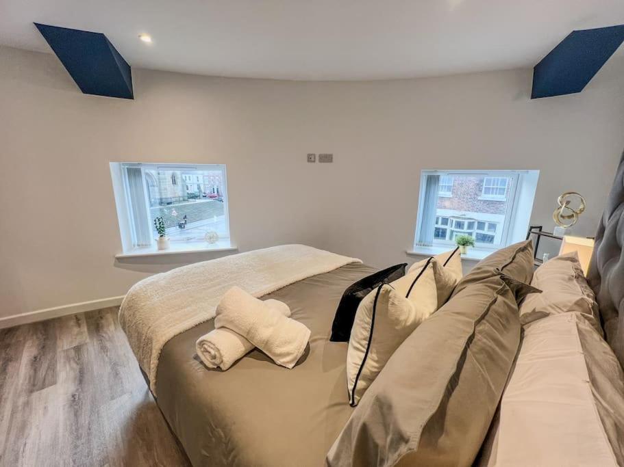 Orange Rentals-High Spec, Midnight Suite, Sleeps 4-Pets Welcome! Liverpool Exterior photo