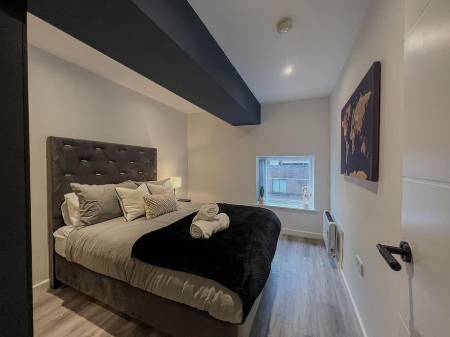 Orange Rentals-High Spec, Midnight Suite, Sleeps 4-Pets Welcome! Liverpool Exterior photo